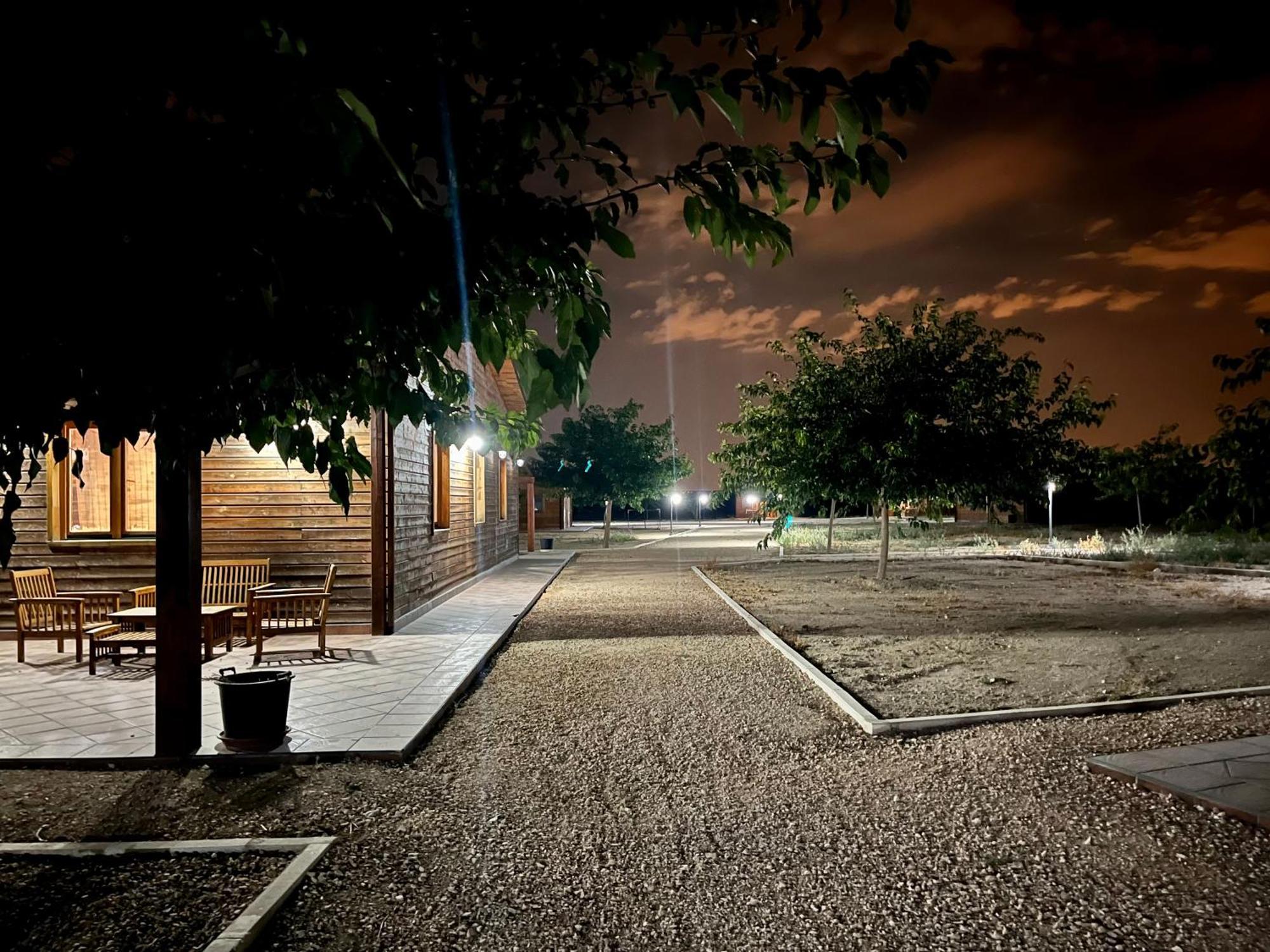Granja Escuela Con Bungalows San Martin De La Vega Exterior photo